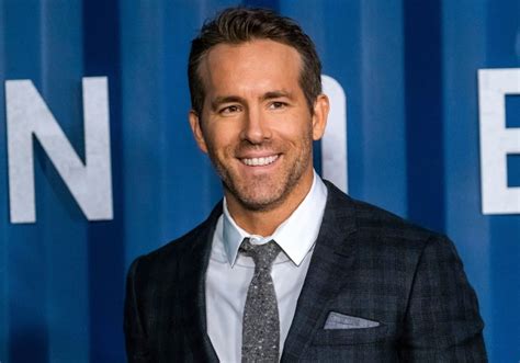 Ryan Reynolds gifts fans a “well hung” look at his latest project